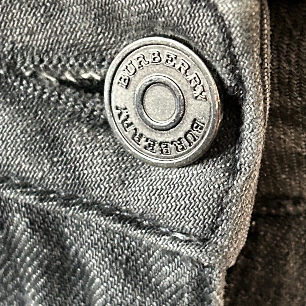 Authentic Burberry London Jeans - Picture 10 of 17